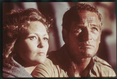 Paul Newman e Faye Dunaway no conjunto de 