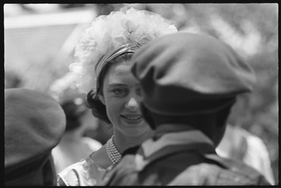 Princesa Margaret cumprimenta as tropas na celebração da independência da Jamaica de Orlando Suero
