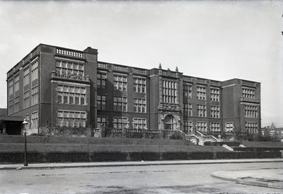 Teachers College, St. Louis de Oscar Kuehn