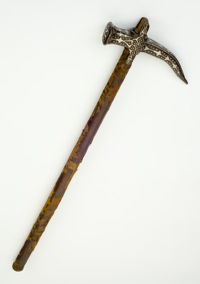 War Hammer, c.1680 (ferro e madeira com fio de prata e têxteis) de Ottoman School