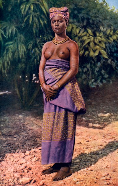 Uma mulher de Accra, Gana, 1922. de P. A. McCann