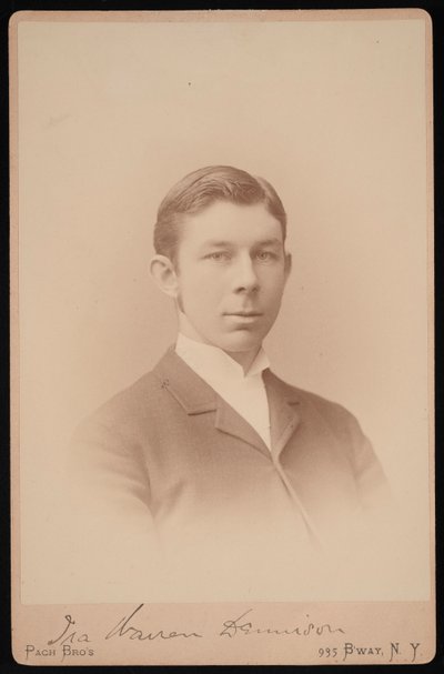 Retrato de Ira Warren Dennison, entre 1891 e 1893. de Pach Bros