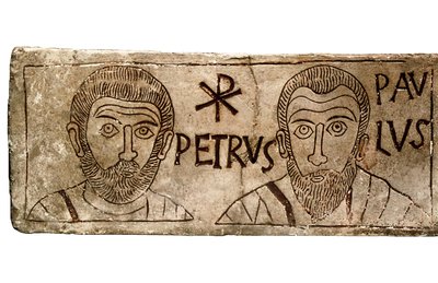 Sarcófago representando os apóstolos Pedro e Paulo, civilização cristã primitiva de Paleo Christian Paleo Christian