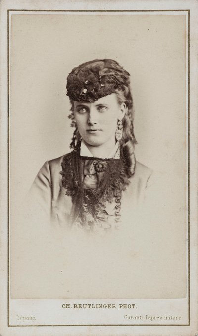 Retrato de Christine Nilsson 1843-1921. de Paris . Photo studio Reutlinger