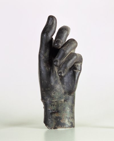 Fragmento de uma mão, possivelmente de um arqueiro, de Shami, Malamir, Irão (bronze) de Parthian School