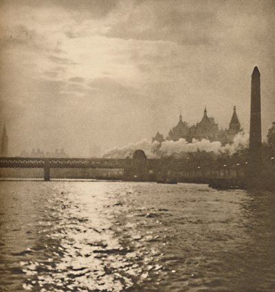 Onde a estrada de ferro para Dover atravessa o rio, c1935. de Paterson
