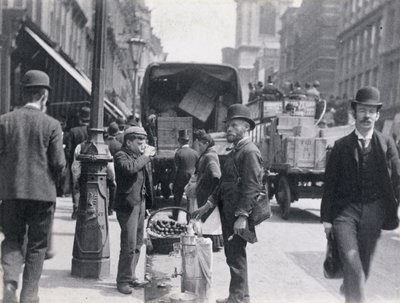 Sorvete ou vendedor de água em Cheapside, 1893 de Paul Martin