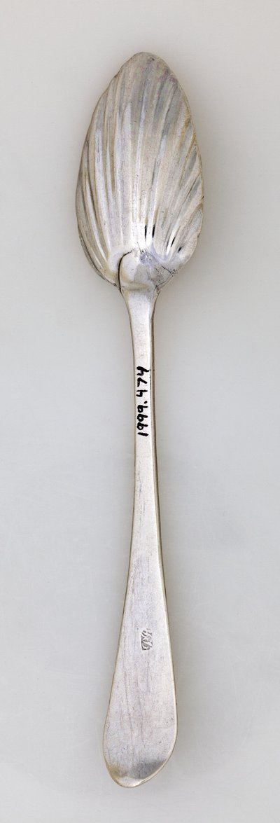 Colher de chá com pregas, c.1785 (prata) de Paul Revere