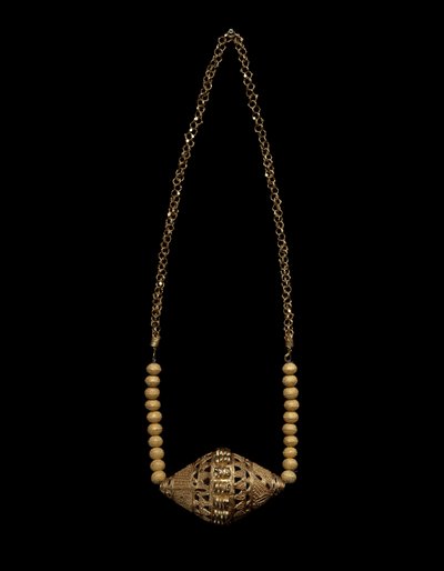 Colar, c. 1900 (ouro) de People Fulani