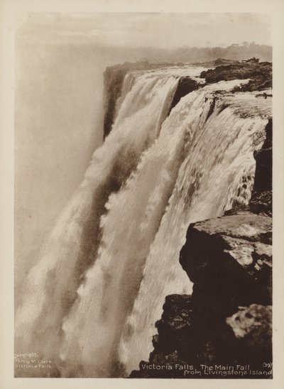 Victoria Falls, The Main Fall da Livingstone Island (foto p/b) de Percy M. Clark