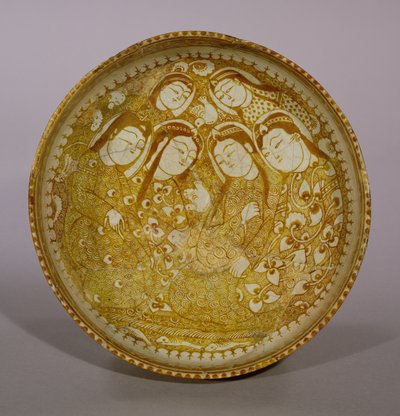 Tigela, de Kashan, Irã, período Seljúcida, 1211-12 AD (pasta de pedra com brilho sobre esmalte) de Persian School