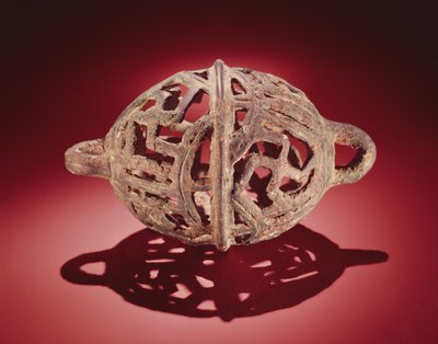 Sino de carruagem, de Luristão, Irão (bronze) de Persian School