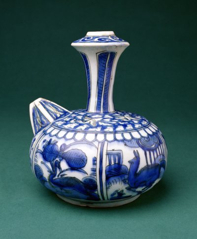 Safávida Azul e Branco Kendi, 1600-50 (cerâmica submersa pintada) de Persian School