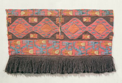 Camisa de tapeçaria de lã intertravada, cultura Nazca (têxtil) de Peruvian School