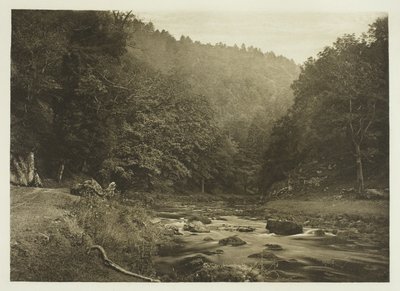Em Dove Dale (lado de Staffordshire) de Peter Henry Emerson