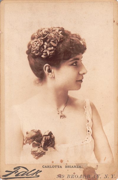 Carlotta Brianza de Photo studio Benjamin J. Falk