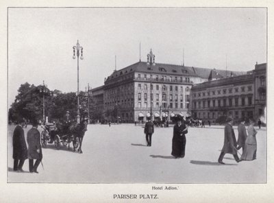 Berlim: Pariser Platz (foto a p/b) de Photographer German