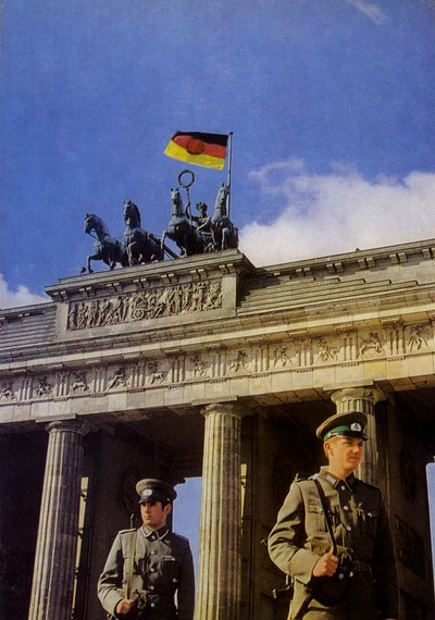 Berlim, a capital da República Democrática Alemã (foto a cores) de Photographer German