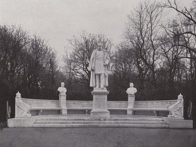 Monumento Na Avenida da Vitória, Wilhelm O Grande (foto a p/b) de Photographer German