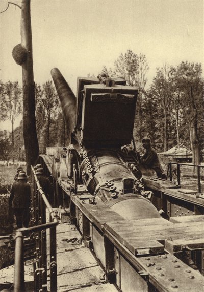 Canhão ferroviário alemão de 380 mm do tipo utilizado nos bombardeamentos de Verdun e Dunquerque, França, Primeira Guerra Mundial de Photographer German