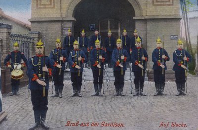 Soldados alemães em serviço de guarda (foto colorida) de Photographer German