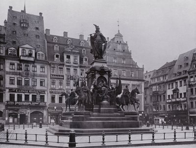 Leipzig: Monumento da Vitória (foto a p/b) de Photographer German