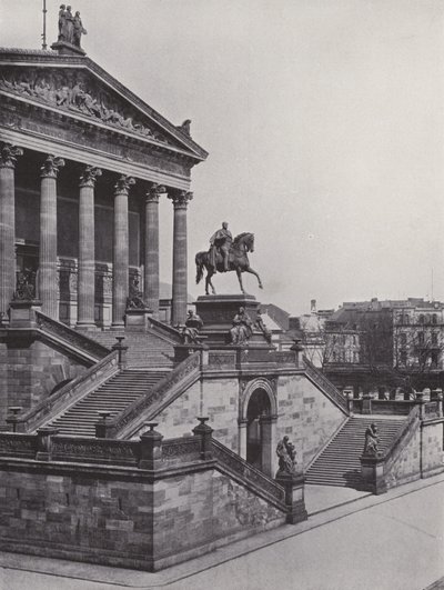 Galeria Nacional e Monumento a Frederick William IV (foto a p/b) de Photographer German
