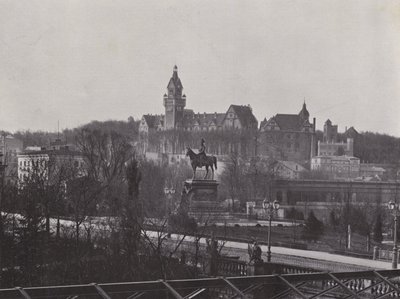 Potsdam, Escola de Guerra e Monumento ao Imperador Wilhelm o Grande (foto a p/b) de Photographer German