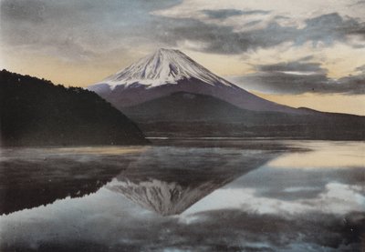 Japão, c.1912: Monte Fuji do Lago Shoji (foto) de Photographer Japanese