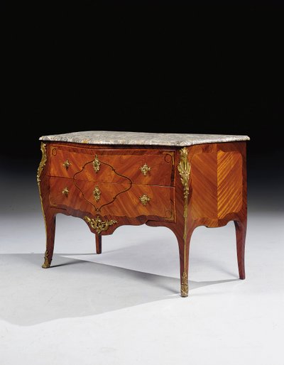 Cômoda Luís XV de Pierre Roussel