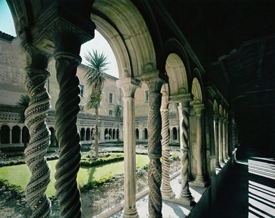 Claustro de San Paolo Fuori le Mura de Pietro Vassalletto