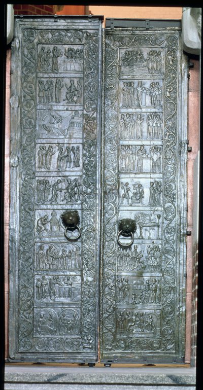 Portas representando cenas da vida de Santo Adalbert (939-97) (bronze) de Polish School