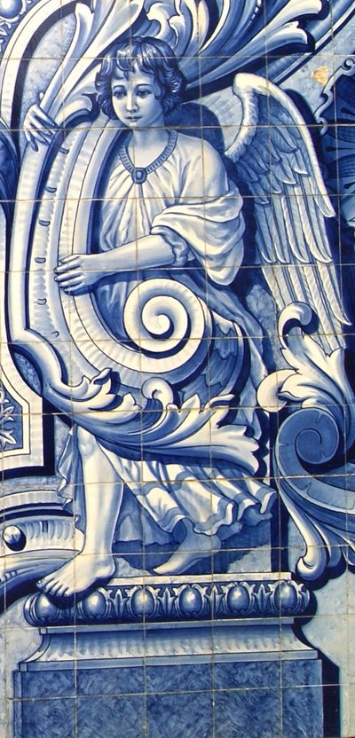 Painel decorativo retratando um anjo, Lamego, Portugal. 1738 (azulejos cerâmicos) de Portuguese School