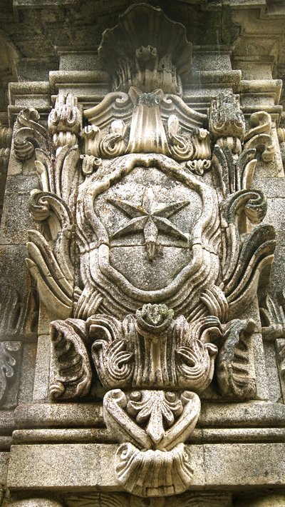 North Face of the Santuário de Nossa Senhora dos Remédios obelisk, Lamego, Portugal. 1738 (granite) de Portuguese School