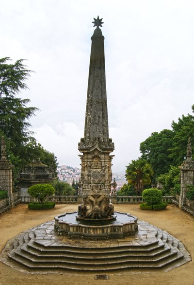 Santuário de Nossa Senhora dos Remédios obelisk, Lamego, Portugal. 1738 (granite) de Portuguese School
