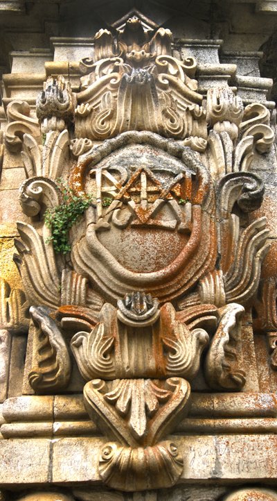 South face of the Santuário de Nossa Senhora dos Remédios obelisk, Lamego, Portugal. 1738 (granite) de Portuguese School