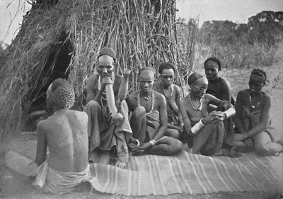Pessoas Ba-Bisa de perto do Lago Bangweulu: Bantu da África Oriental, 1902 de Poulet Weatherley