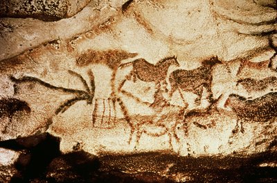 Cavalos e veados das grutas de Altamira, c.15000 aC (pintura rupestre) de Prehistoric
