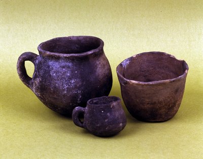 Vasos e embarcações da população hunseans de Lagozza (3100 a.C. - 2200 a.C.) do norte da Itália. Período Neolítico. de Prehistoric Prehistoric