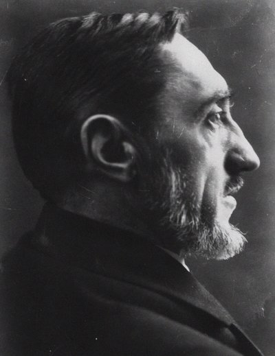 Ivan Khmeliov (Khmelov ou Chmeleff) - Retrato do escritor Ivan Sergeyevich Shmelyov (1873-1950), de Shumov, Pyotr Ivanovich (1872-1936). Fotografia de Pyotr Ivanovich Shumov