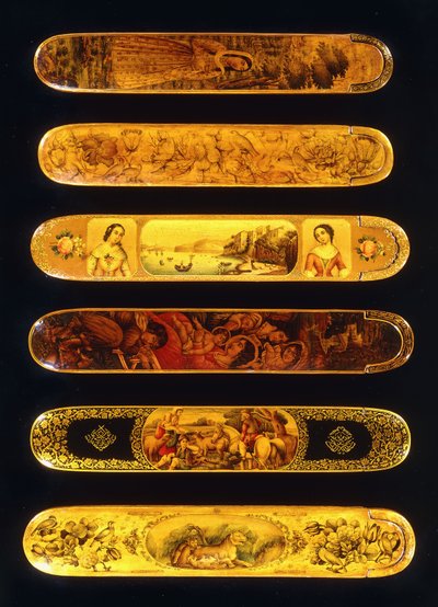 Seis papier mache laca policromada qalamdans, século XIX de Qajar School