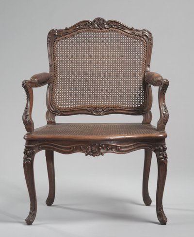 Poltrona, c.1740 (madeira entalhada, cana) de René Cresson