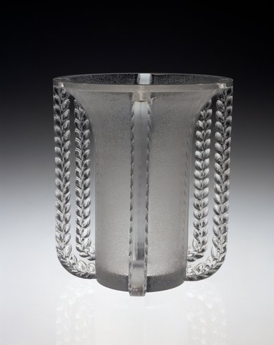 Vaso "Marignane", projetado em 11 de maio de Rene Jules Lalique