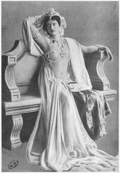 Mata Hari, 1910 de Reutlinger Studio