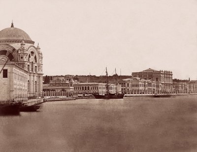 Palácio e Mesquita Dolmabahçe de Robertson and Beato