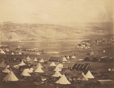 Campo de cavalaria, na direção de Kadikoi. de Roger Fenton