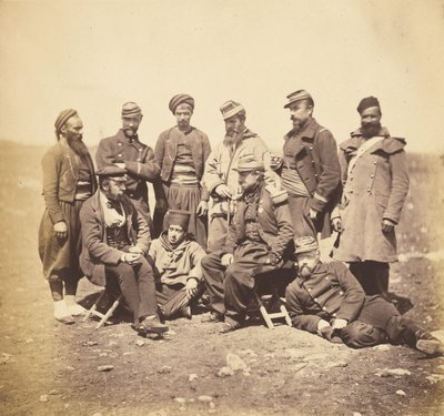 O general Cissé e oficiais e soldados da divisão do general Bosquet de Roger Fenton