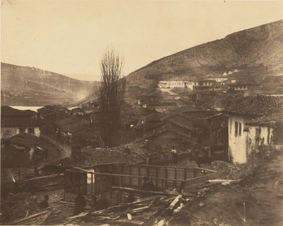 A rua dos caminhos-de-ferro em Balaklava de Roger Fenton