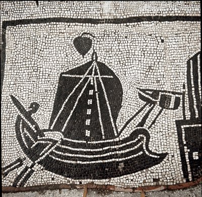 Um navio no porto de Óstia (mosaico de Roman