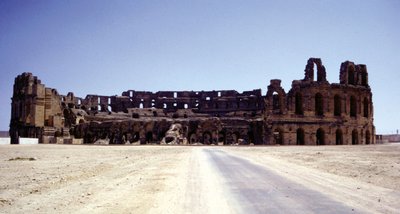 Anfiteatro de El-Djem (Tunísia). de Roman